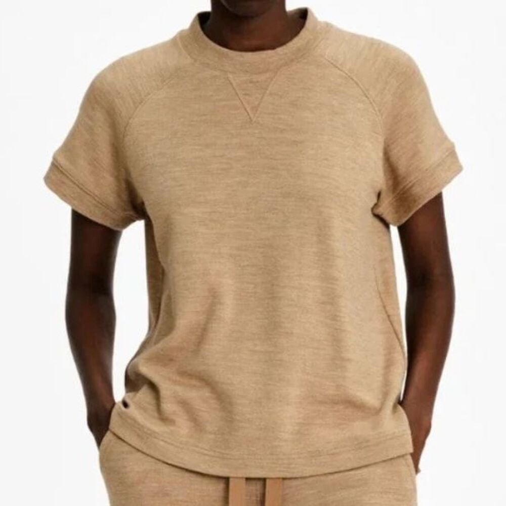 We Norwegians Women's Tind Short Sleeve Merino Wool Sweater Camel Color Sz M